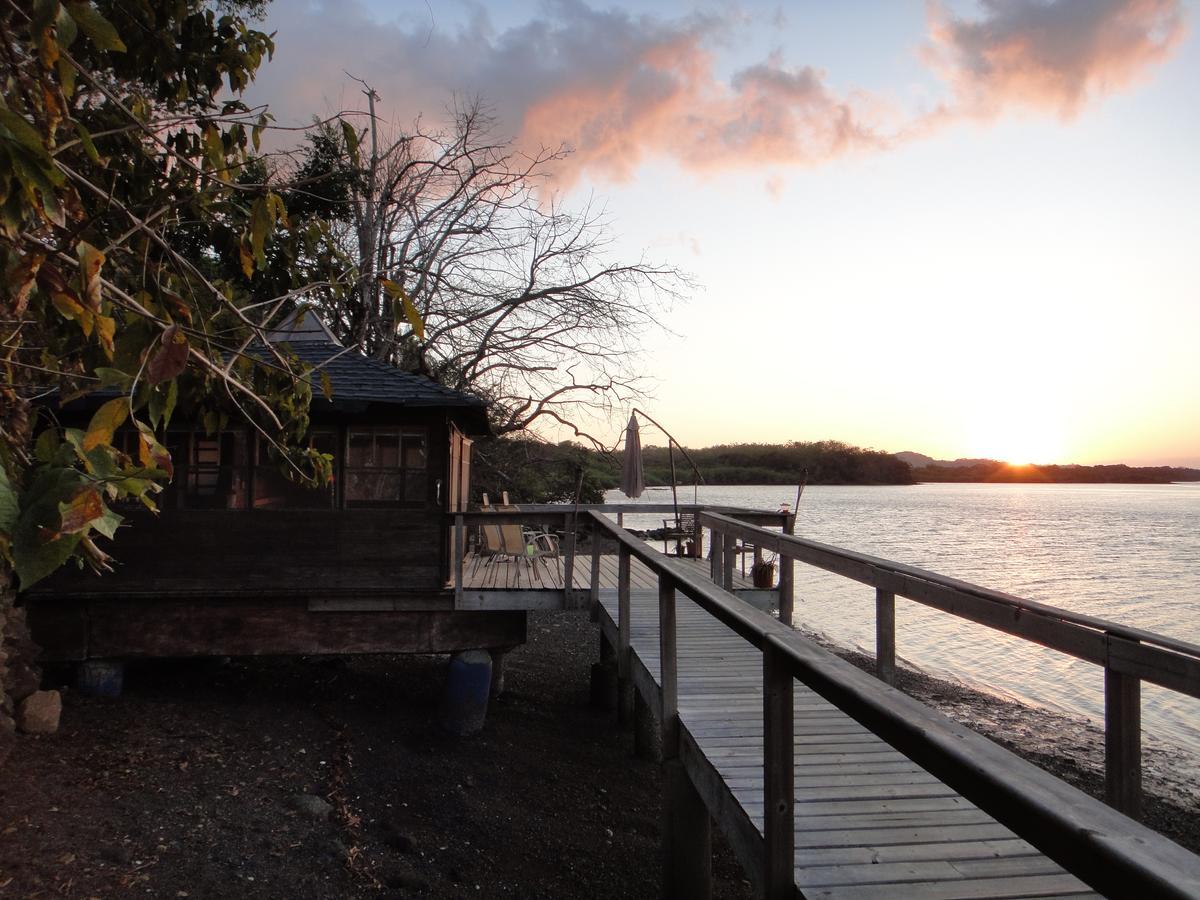 Beached Bungalow Overlooking The Pacific Ocean Boca Chica Luaran gambar